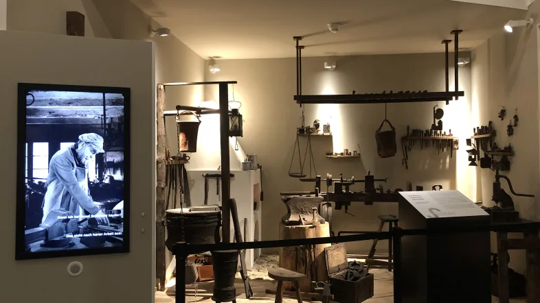 Ausstellungsraum im deutschen Schloss- und Beschlägemuseum in Velbert.