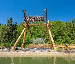 Riesenschaukel im Tal von Yakari