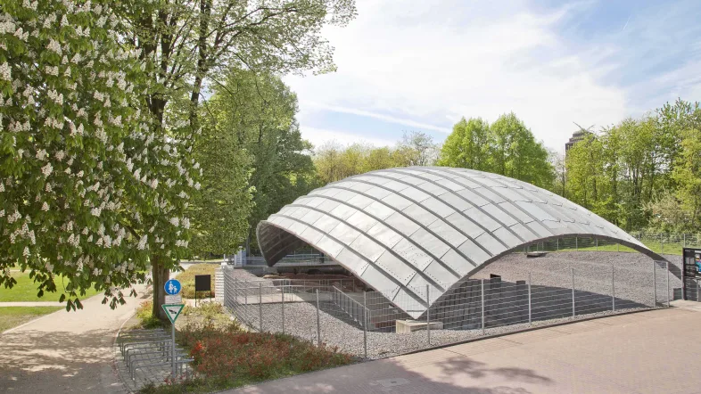 Dach des LVR-Industriemuseum St. Antony Hütte.