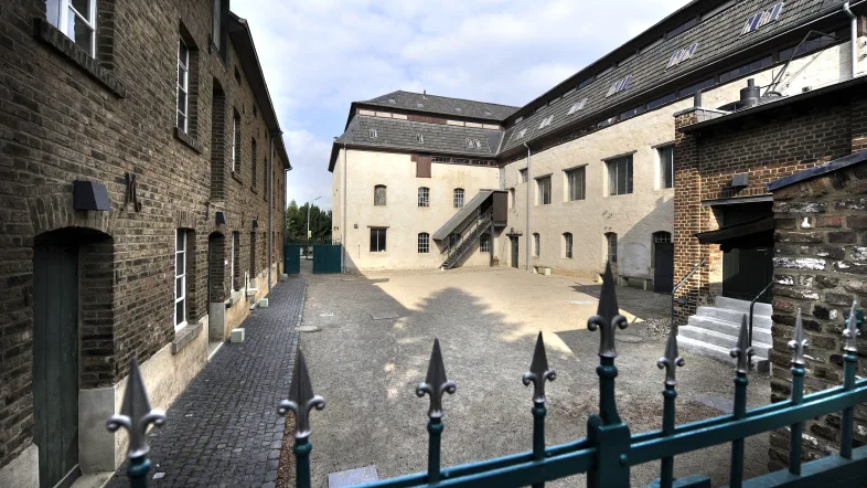 Ansicht des Innenhofs des LVR-Industriemuseum Tuchfabrik Müller.