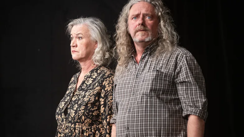 Älteres Paar Schauspieler auf der Bühne im Mondpalast Wanne-Eickel.