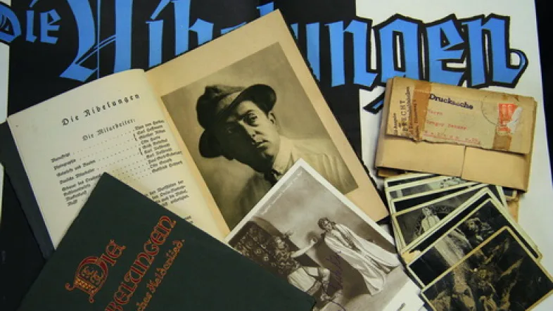 Ausstellungsstück der Nibelungen Gang im Siegfried Museum in Xantern.