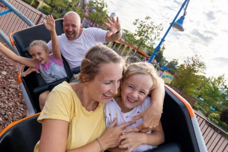 Header Movie Park Achterbahn